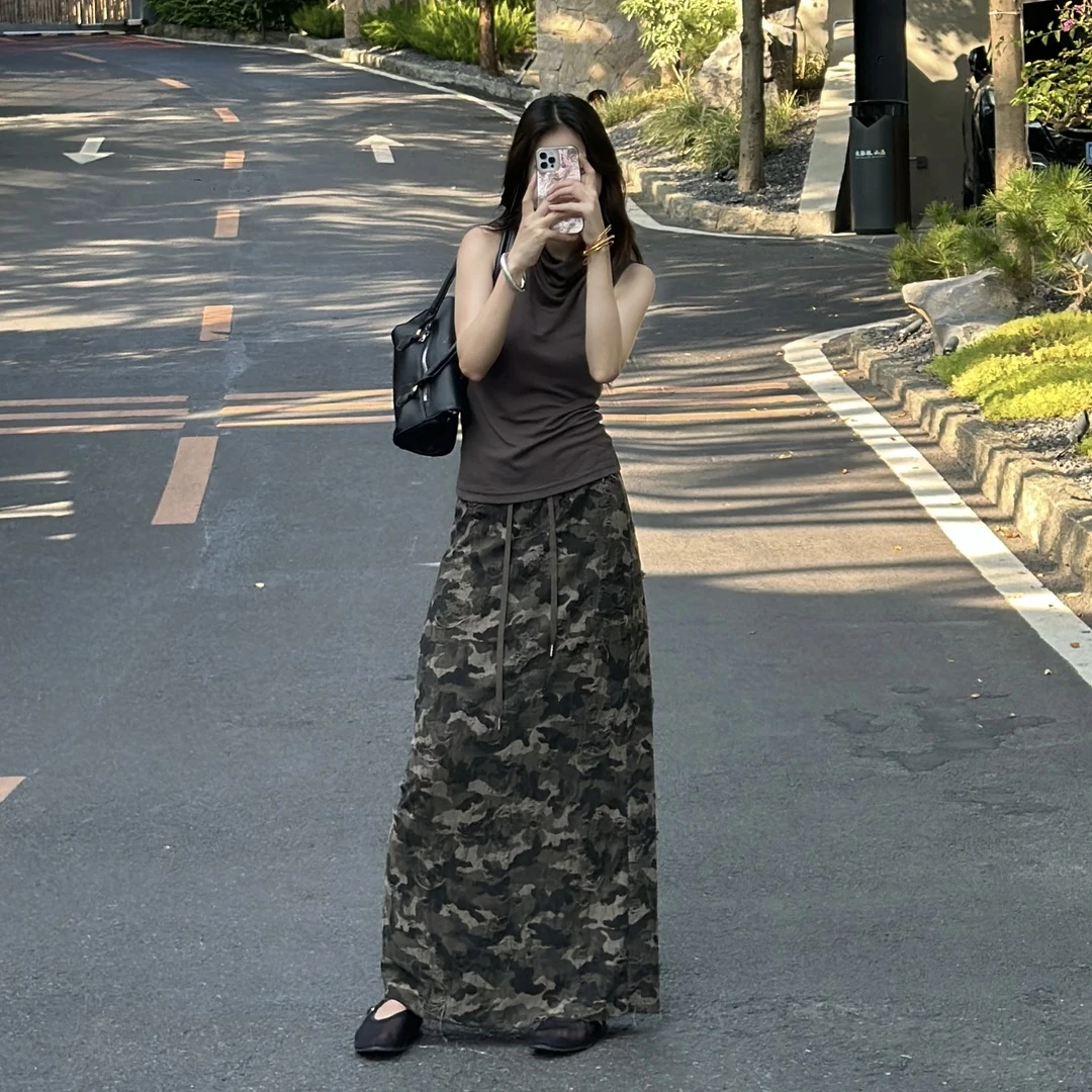 复古迷彩开叉半身裙女2025夏季新款高腰显瘦设计感百搭A字中长裙