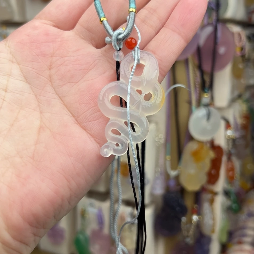 Y***e玛瑙/玉髓未镶嵌吊坠(赠链)