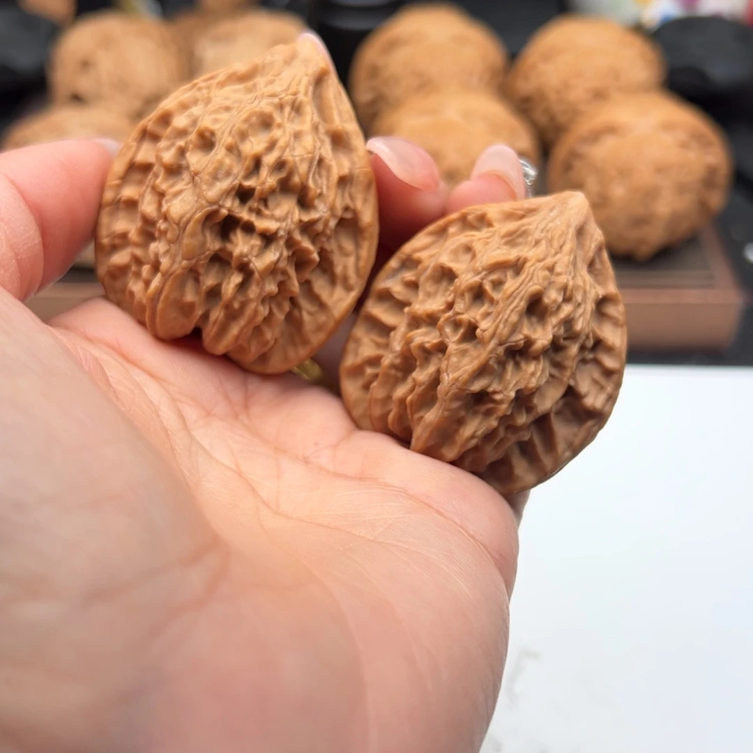 文玩核桃把件鸡心