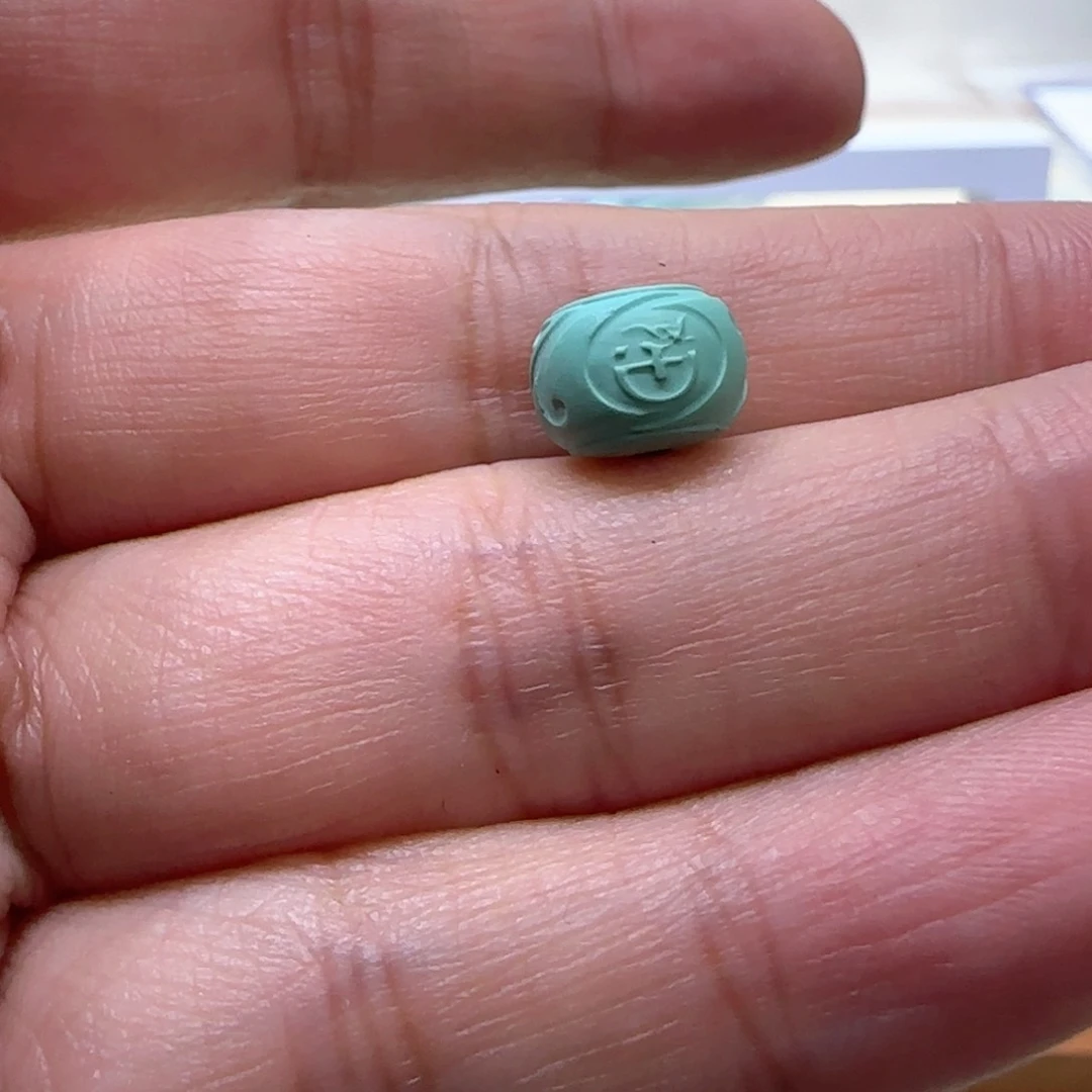 绿松石配饰未镶嵌