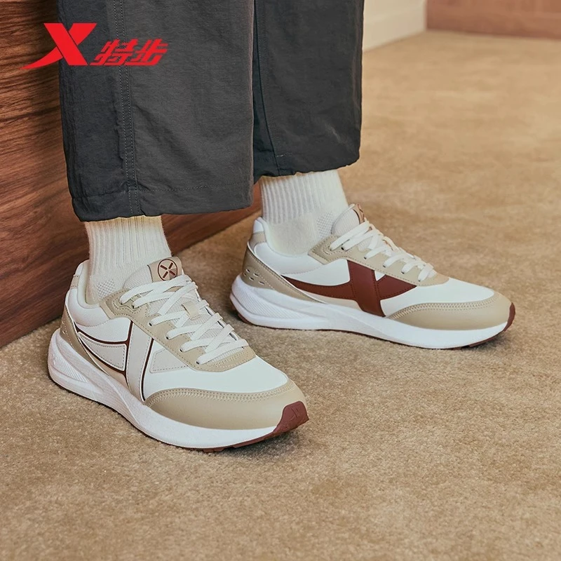 特步X70 2.0休闲鞋男时尚复古阿甘鞋秋季轻便百搭男子运动鞋