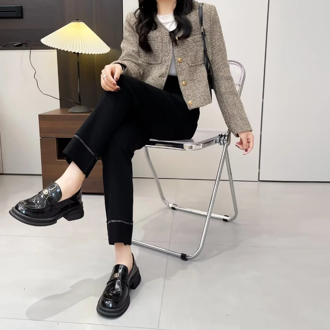 大码胖mm洋气高腰显瘦直筒小黑裤女春季新款高弹力百搭遮肉烟管裤