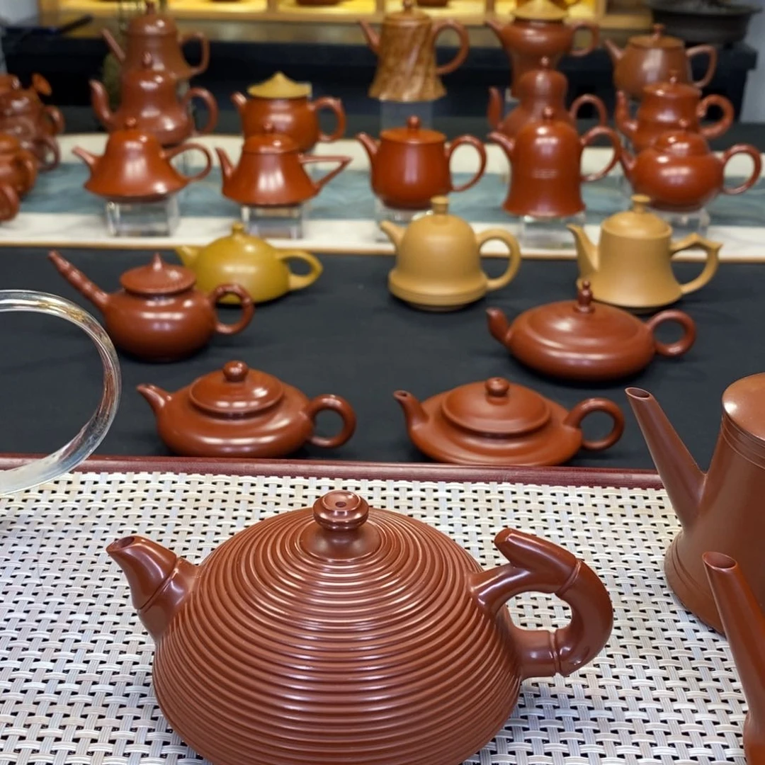 紫砂茶壶《****朱潮州手工艺