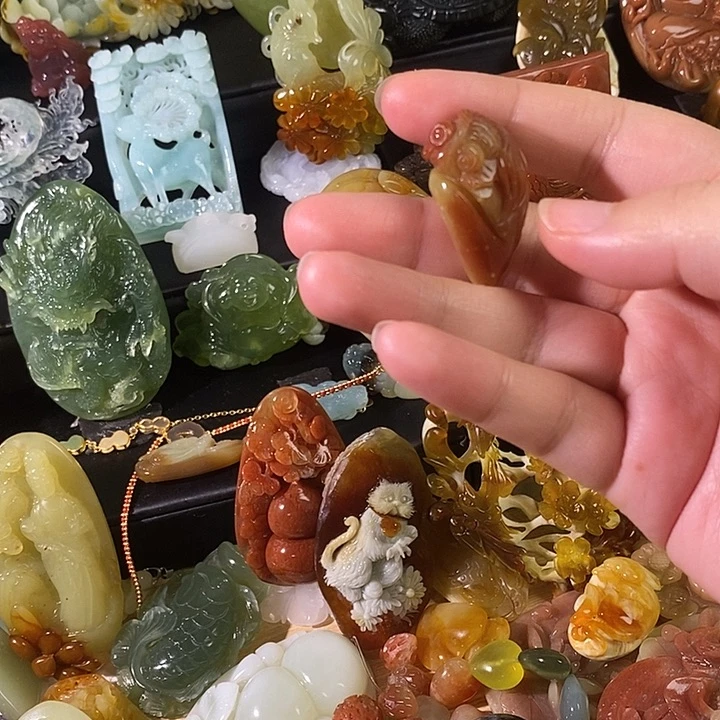 蛇纹石玉合金颈饰