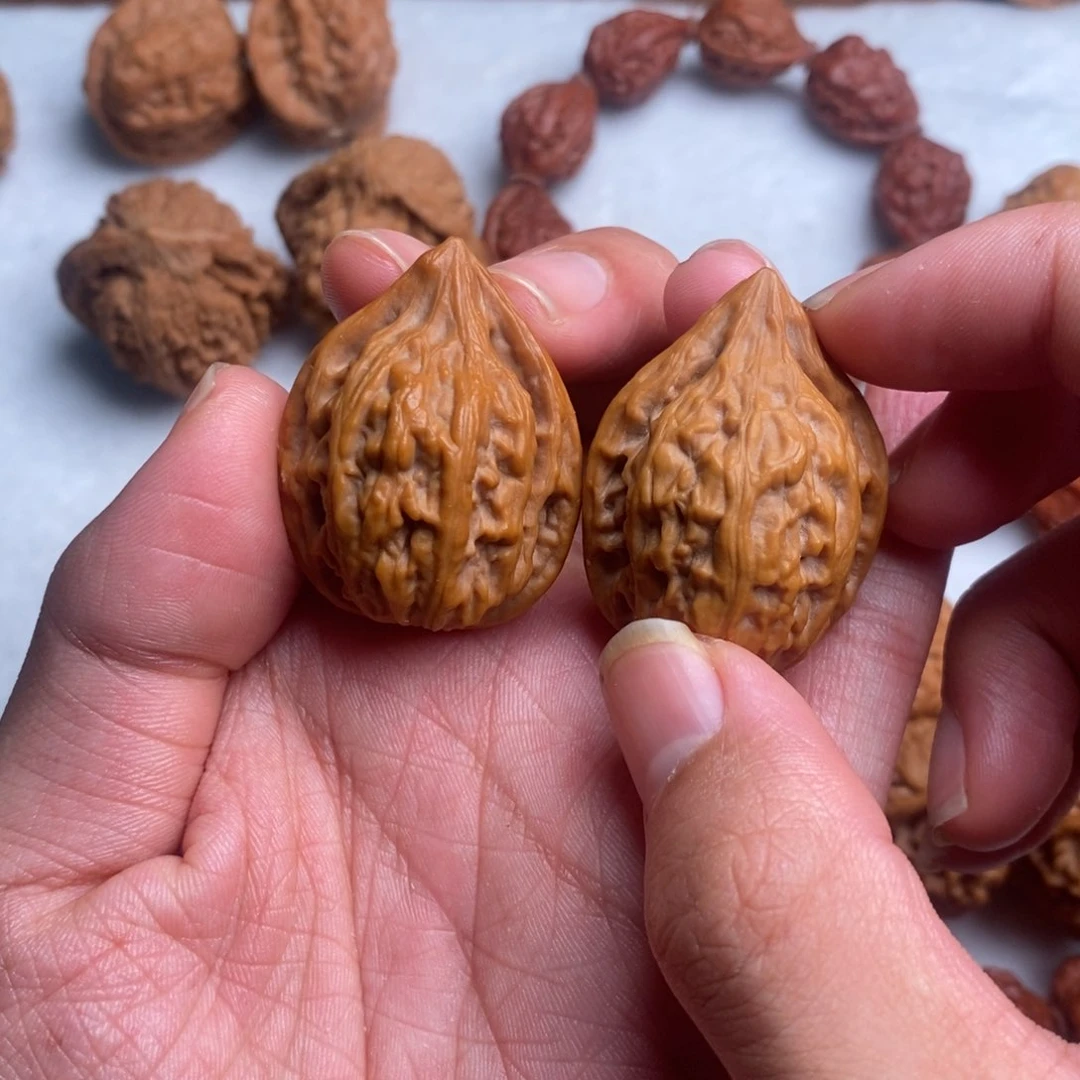 文玩核桃吊坠鸭嘴