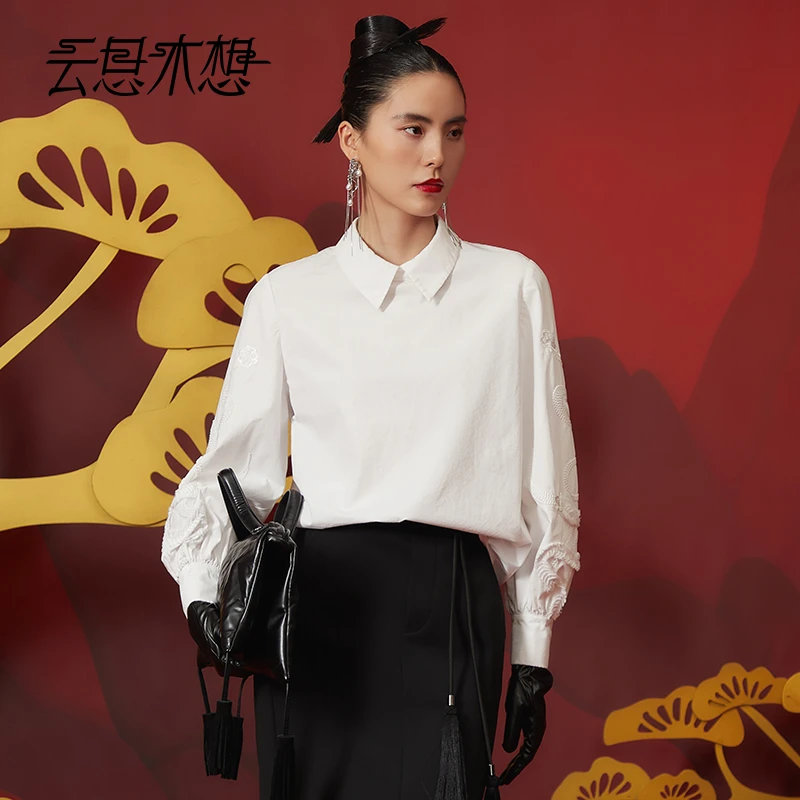 Ysimo-X云思木想落花白蛇 立体空绣+手摇烧花片翻领休闲衬衫12665