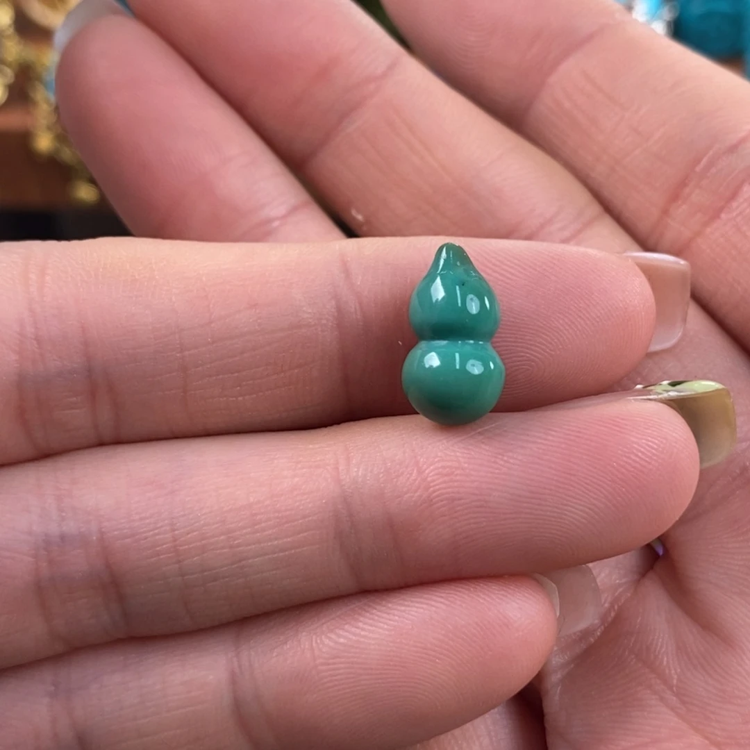 绿松石未镶嵌。葫芦