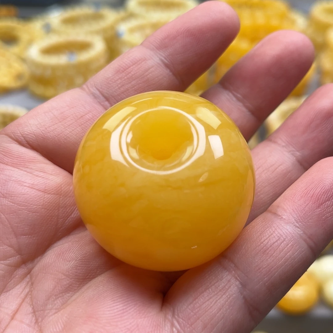 琥珀未镶嵌颈饰吊坠