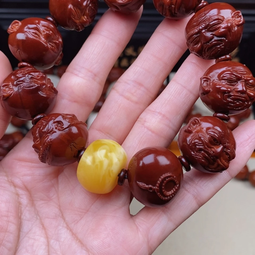 大***志吊坠橄榄核十八罗汉