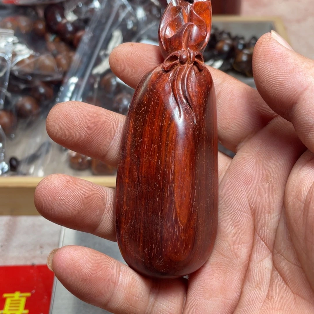 檀香紫檀（小叶紫檀）677号雕刻件