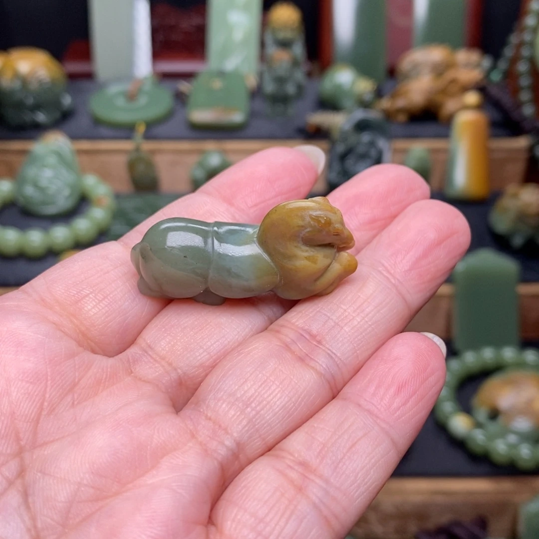 岫岩河磨玉（透闪石质玉）未镶嵌挂件