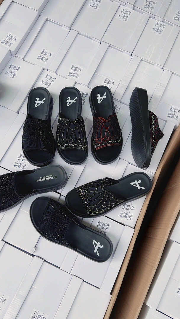 2025新款妈妈拖鞋62357