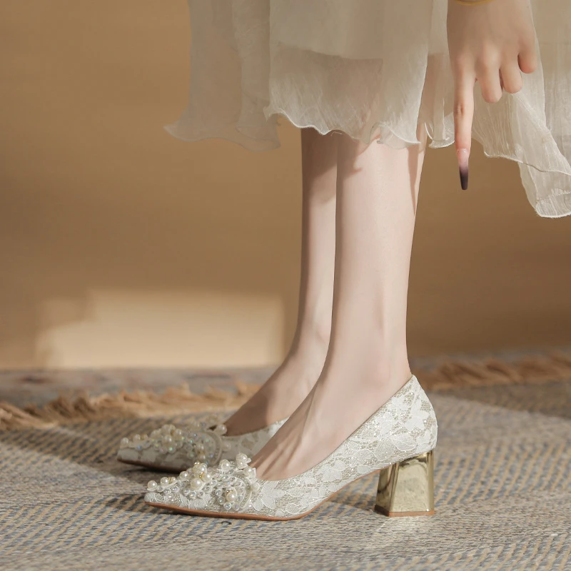 金CH6042-1粗跟尖头珍珠婚鞋女新款春秋单鞋新娘鞋高跟鞋女