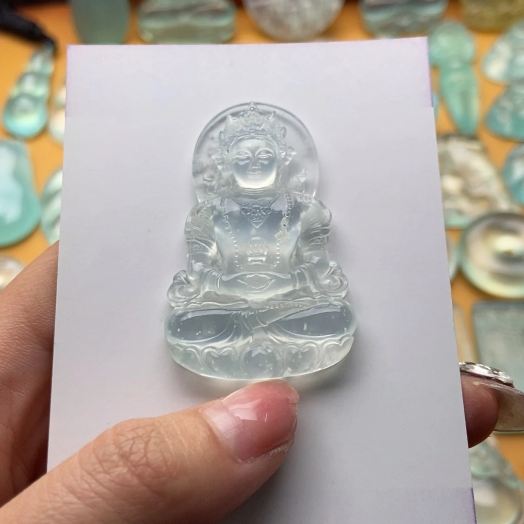 蛇纹石玉吊坠(不含链)未镶嵌度母