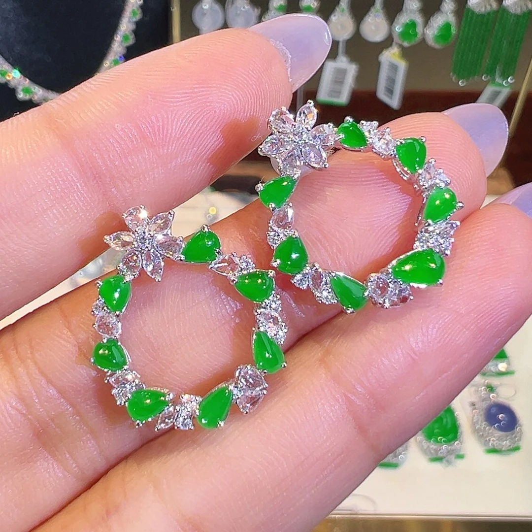 18K金镶嵌翡翠耳饰