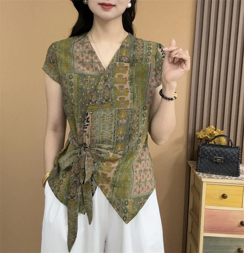 2025夏季新款时尚不规则洋气短袖气质百搭V领显瘦开衫扣上衣25725