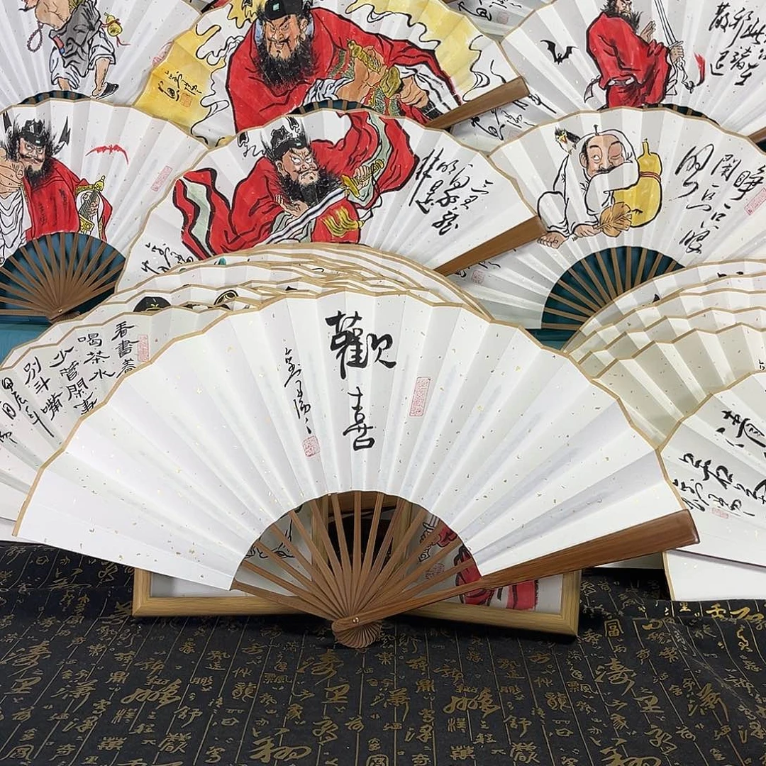 国画手绘折扇一把