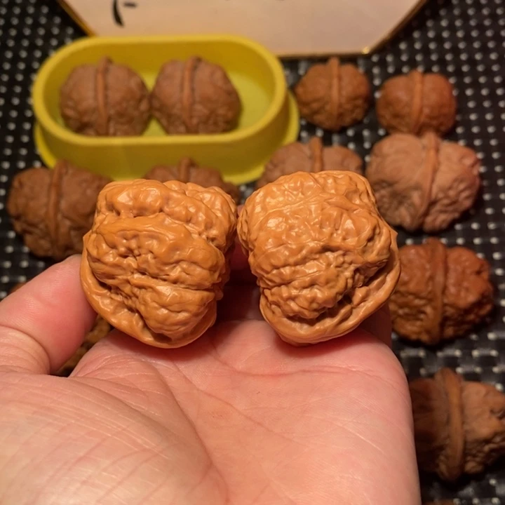 文玩核桃把件大腿肉蛙
