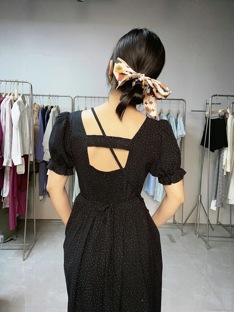 夏日法式浪漫连衣裙通勤女装