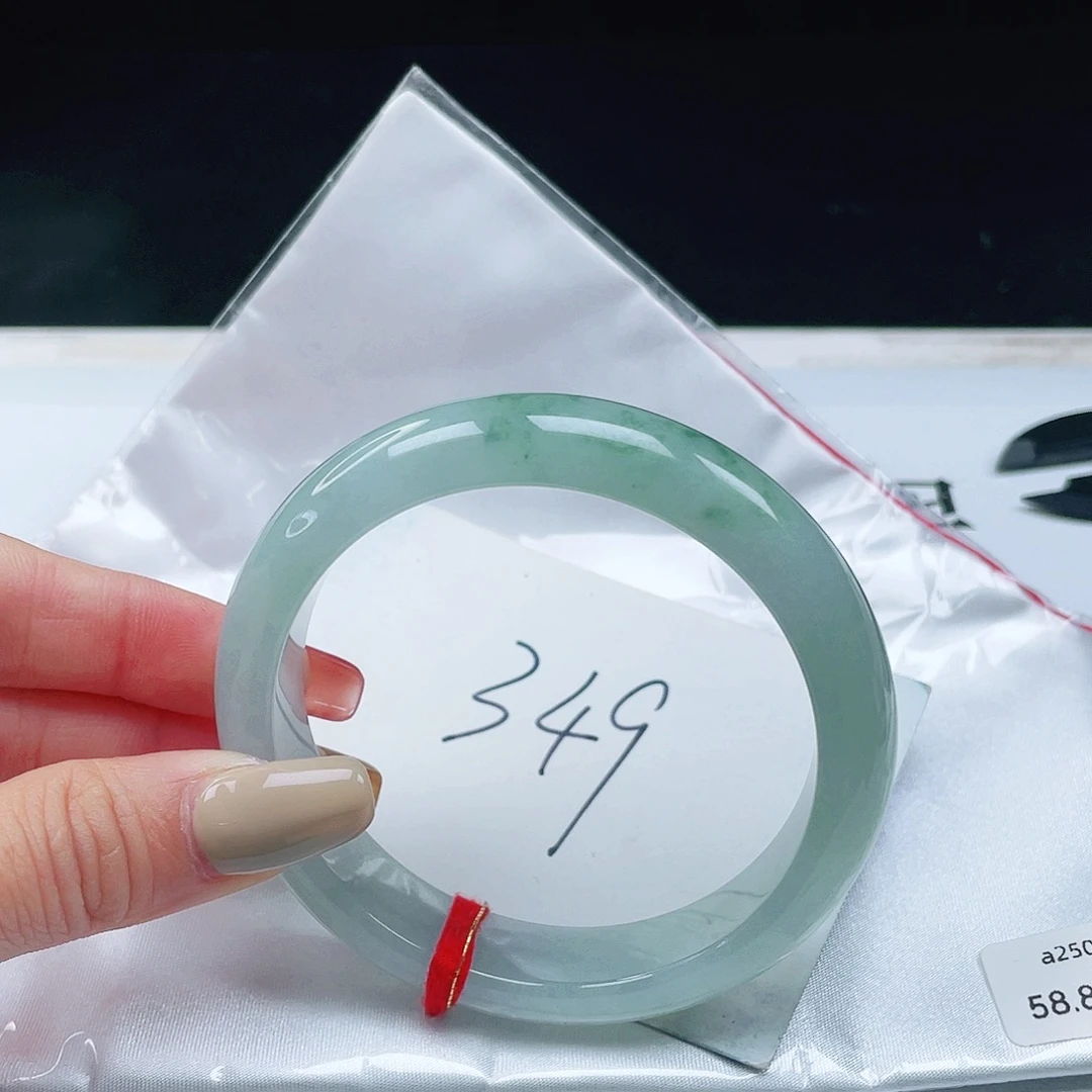 翡翠未镶嵌手镯58+正圈