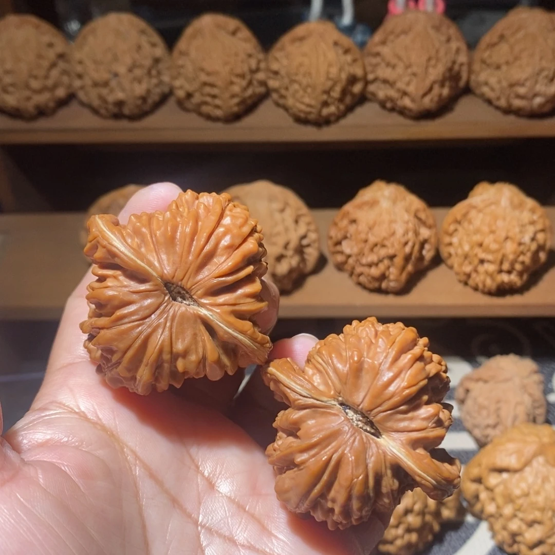 核桃手把件四座楼45