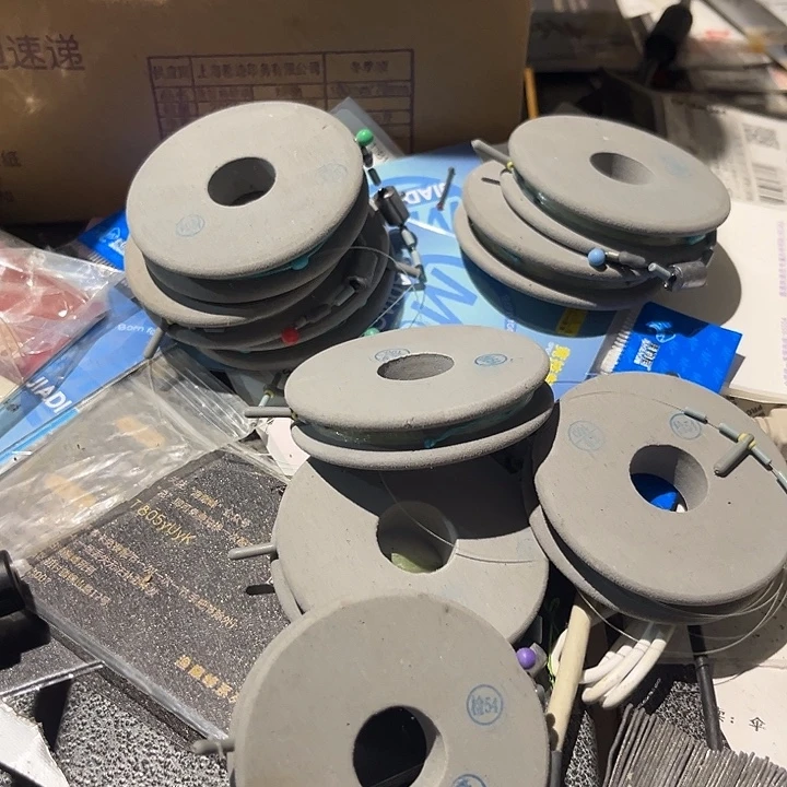 灰轴发8个乱的111