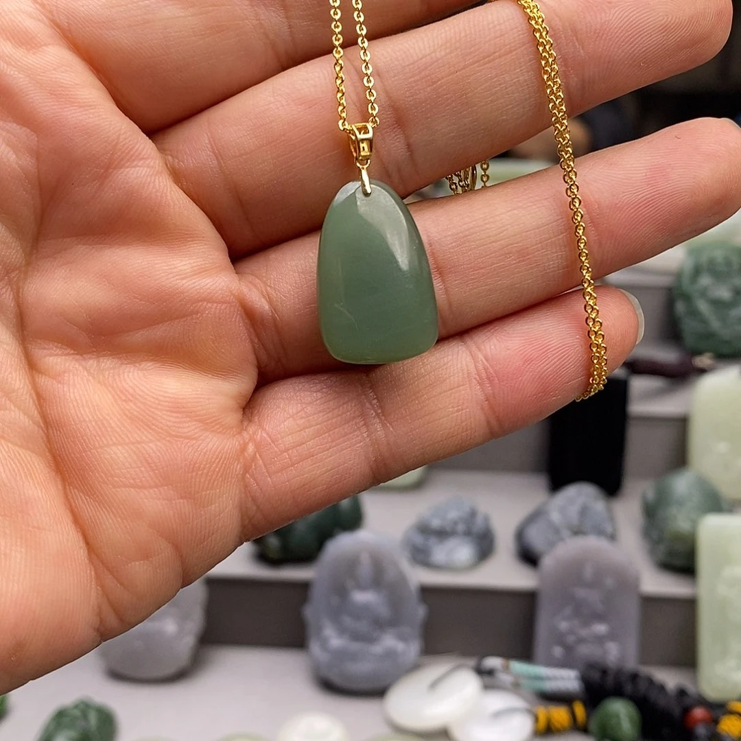 和田玉未镶嵌颈饰