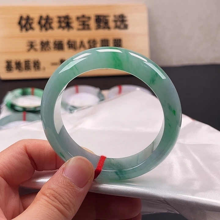 翡翠未镶嵌手镯手镯48