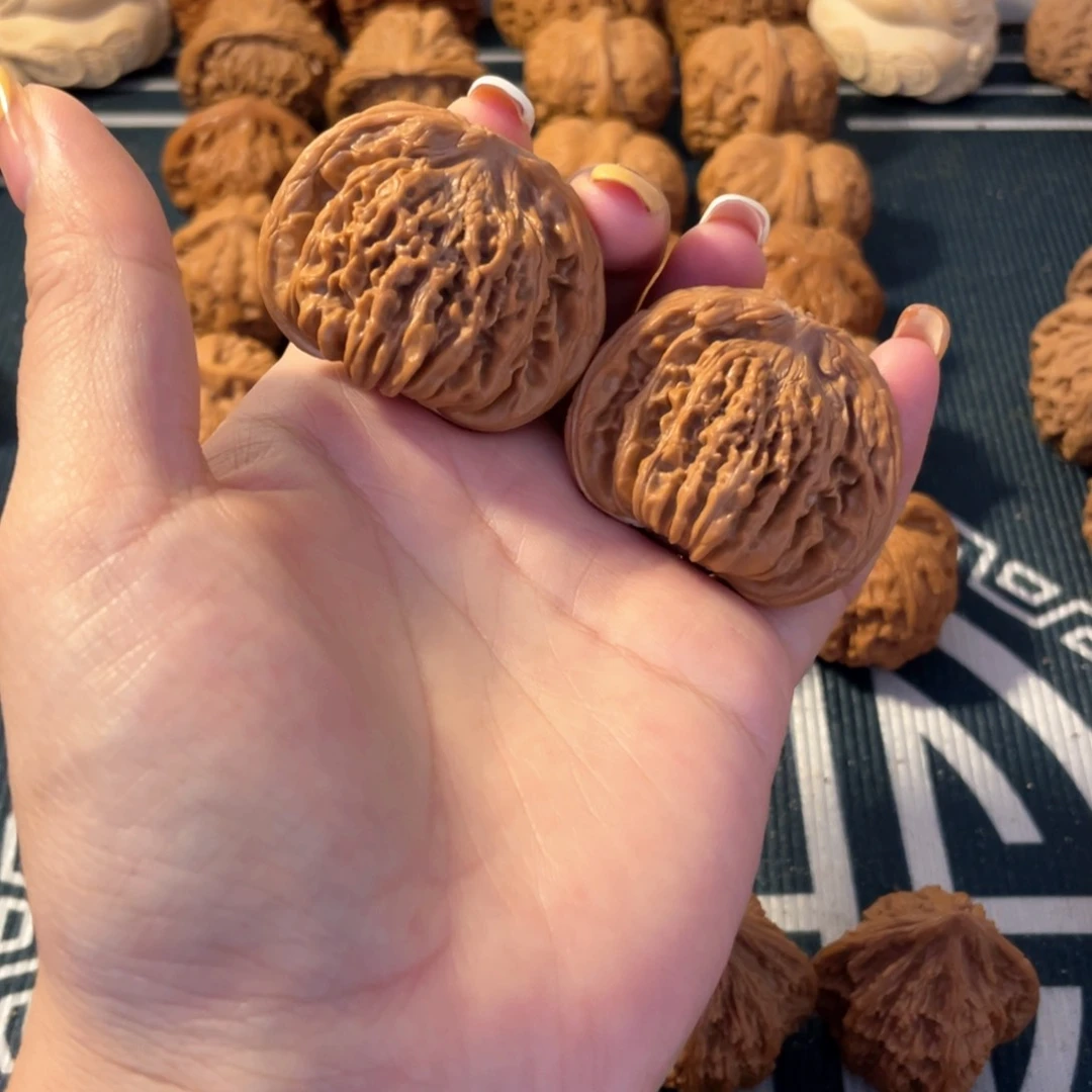 文玩核桃吊坠蛇头44.5