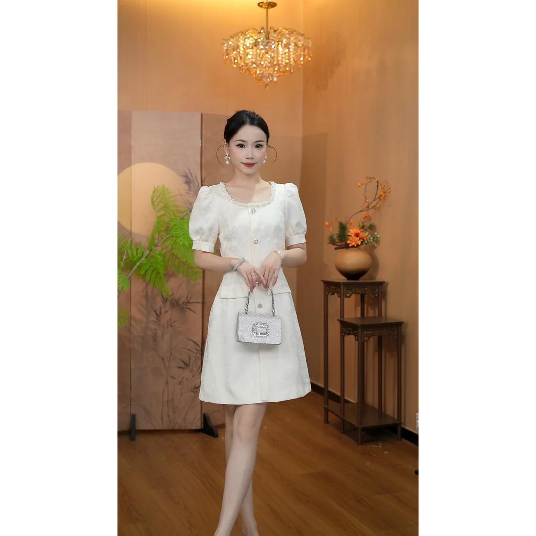 3751【初雪时节】泡泡袖精致小香风优雅女人味重工小众连衣裙