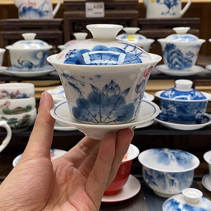 手绘荷花马蹄140cc盖碗釉下彩微瑕福利款