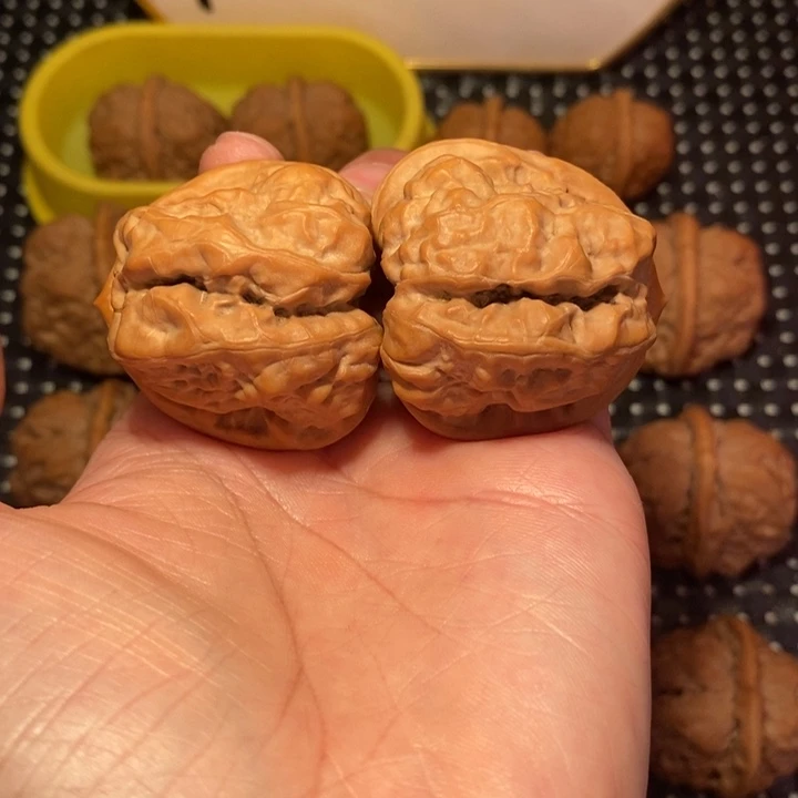 文玩核桃把件四深开大腿高桩肌肉蛙