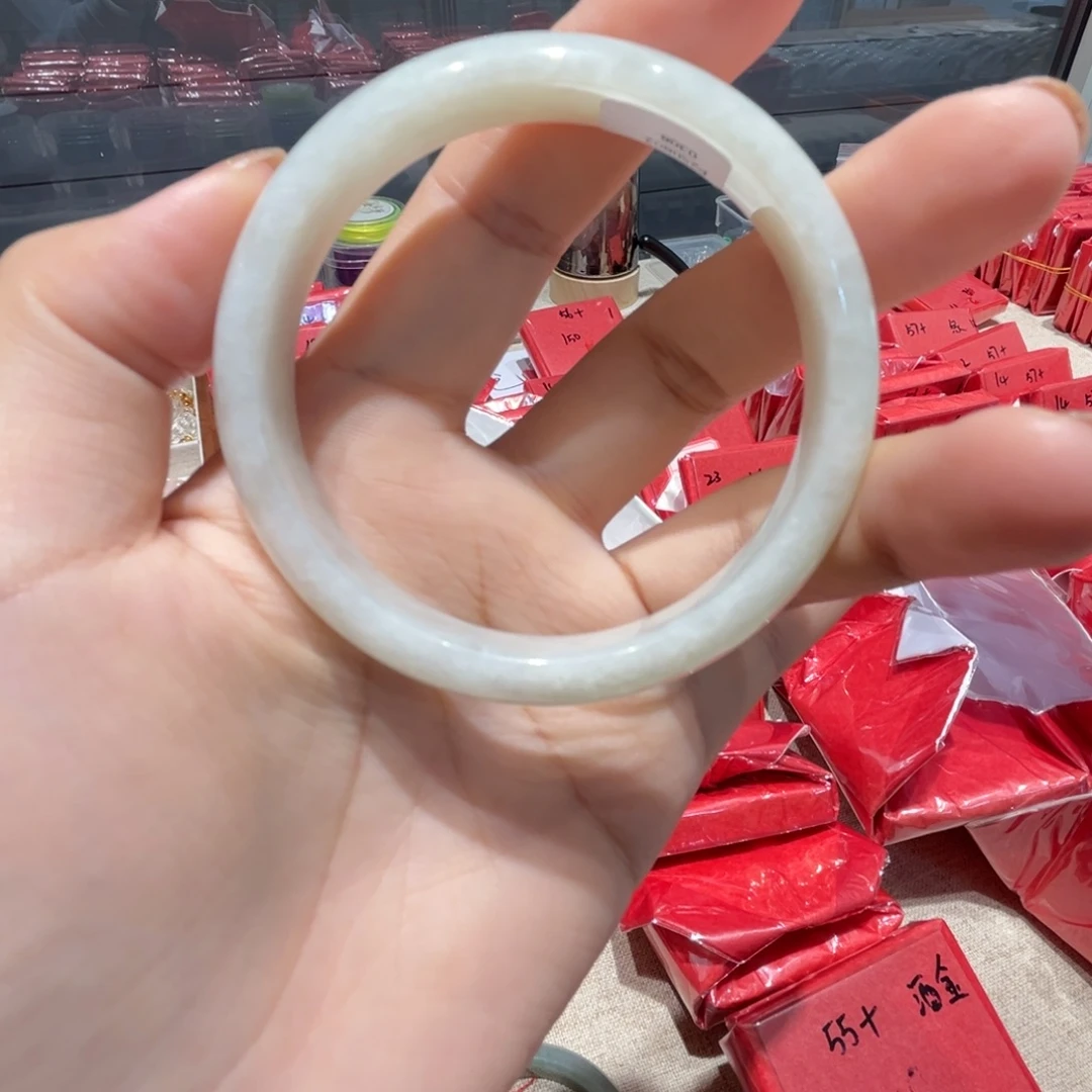 翡翠未镶嵌手镯天然缅甸翡翠手镯