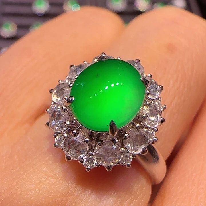 翡翠戒指18K金镶嵌戒指