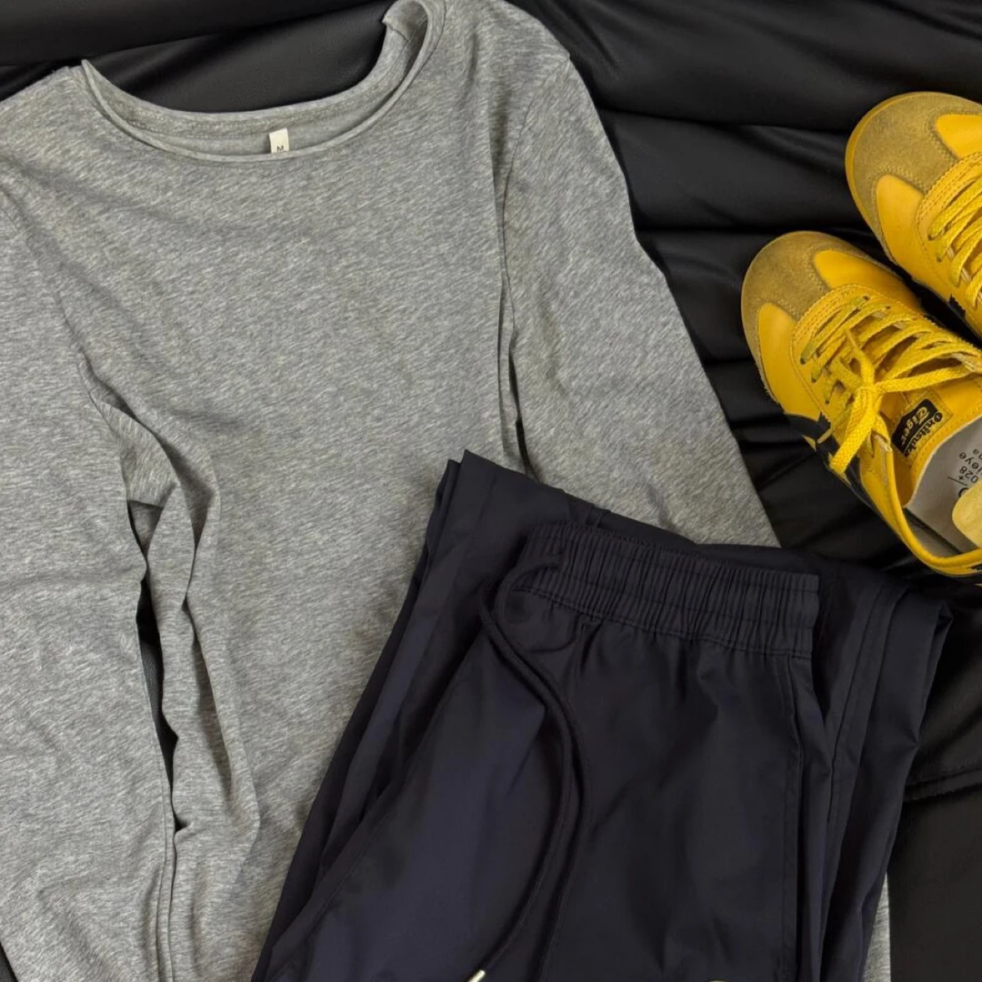 韩系小圆领高级设计感正肩长短袖t恤女新款宽松雪花棉显瘦上衣