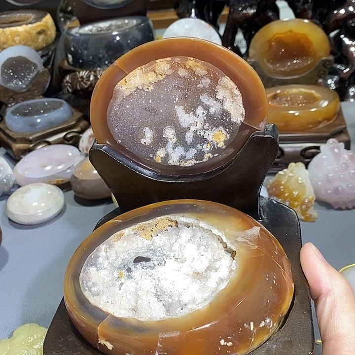 未镶嵌水晶摆件聚宝盆