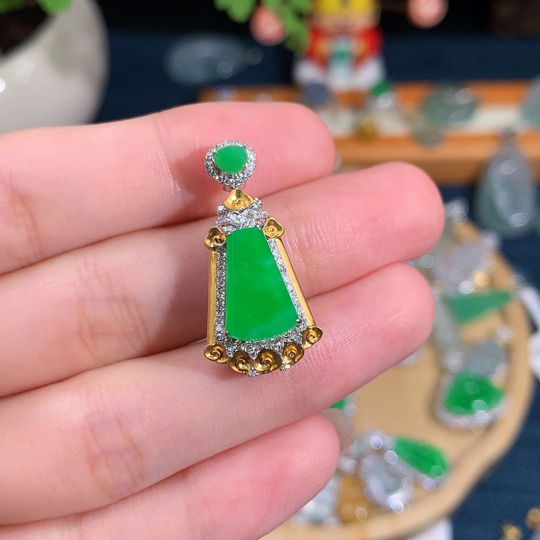 吊坠(不含链)18K金镶嵌翡翠