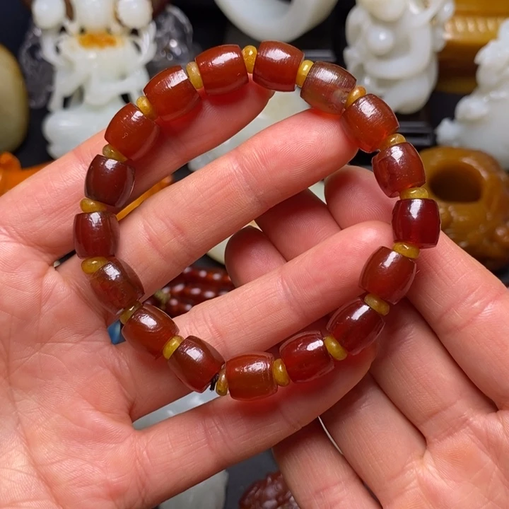 和田玉未镶嵌把件