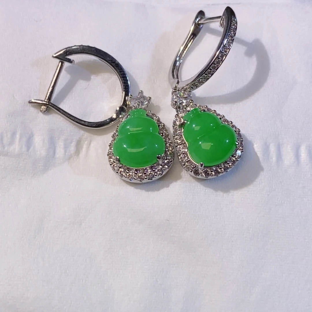 翡翠18K金镶嵌颈饰S****姐