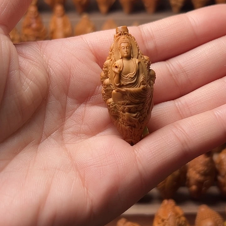 橄榄核吊坠暴****界橄榄核
