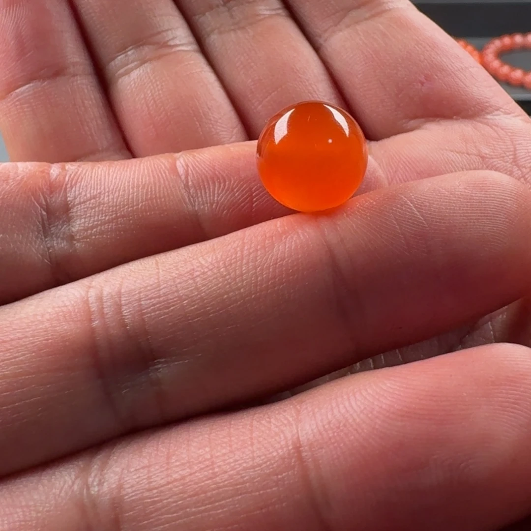 南红玛瑙未镶嵌圆珠12.5