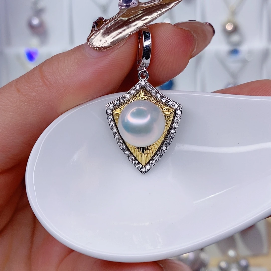 未镶嵌吊坠(赠链)淡水珍珠