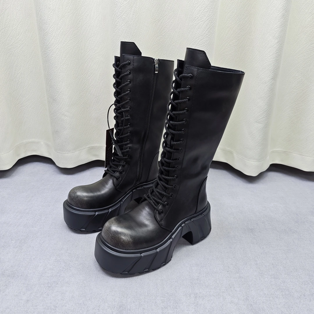 SGIRL TWTW不过膝大头高筒马丁靴女2025新款厚底百搭时尚机车靴潮