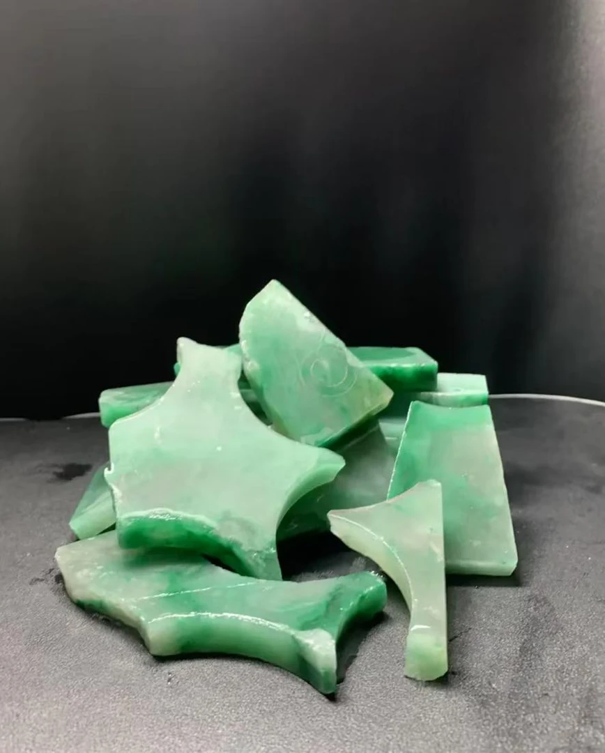 百年珠宝「下单匹配老师」玉雕师定制非洲翠作品 下单后联系客服