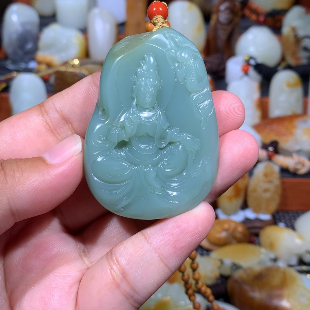 那***开和田玉未镶嵌颈饰