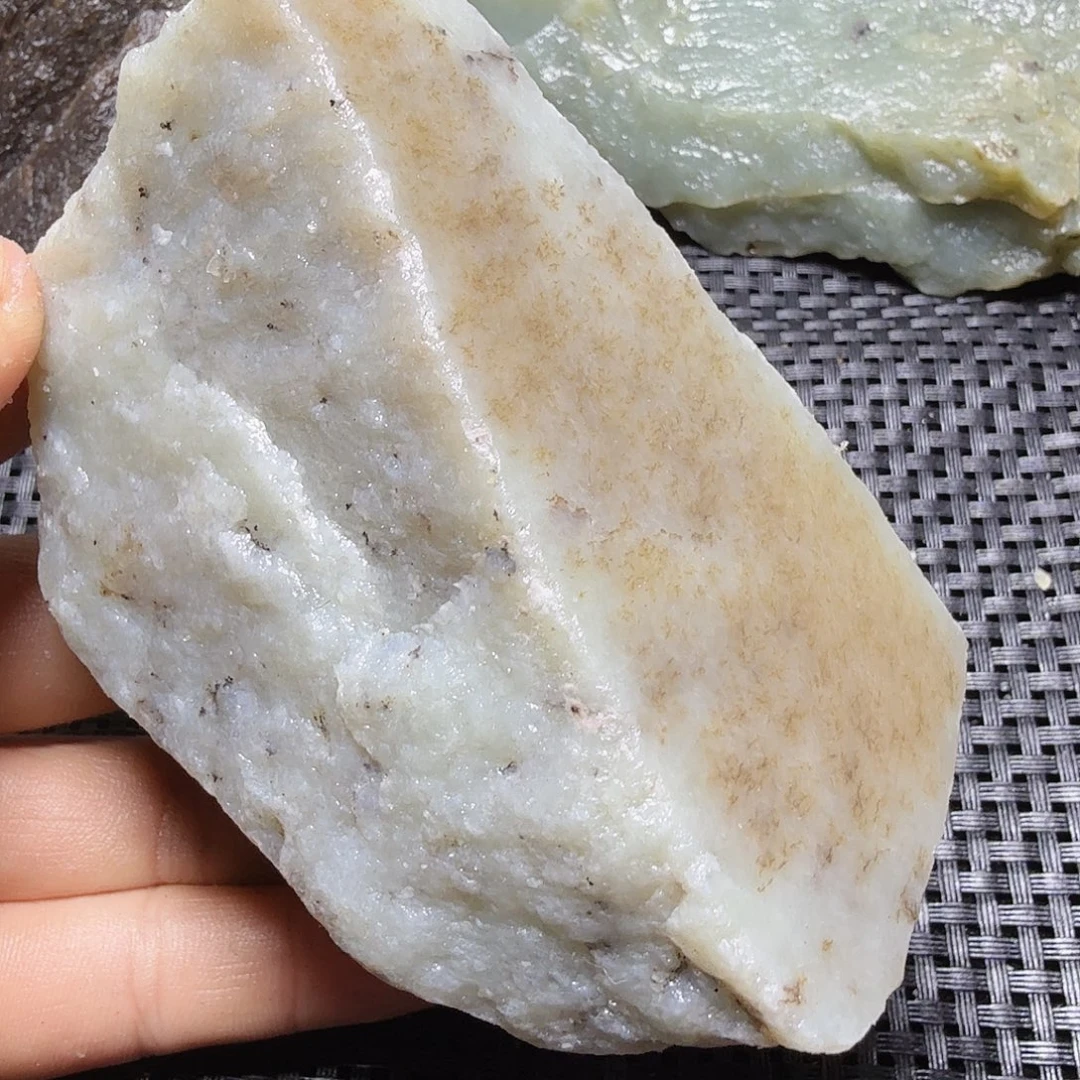 和田玉（糖玉）未镶嵌珠宝半成品