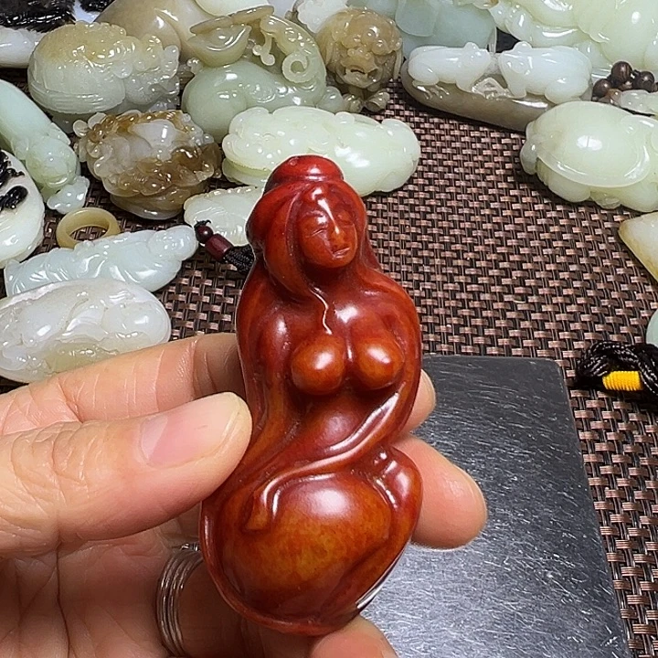 和田玉（糖玉）未镶嵌珠宝奇石