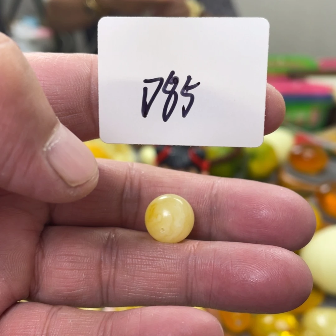 手链琥珀未镶嵌多样性发，发其中一件