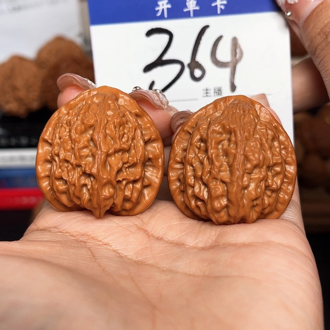 吊坠桃核金牛35+尺寸y