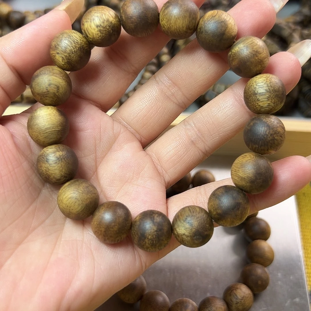 飞***哥沉香沉香碎屑卡13圆珠单圈14g